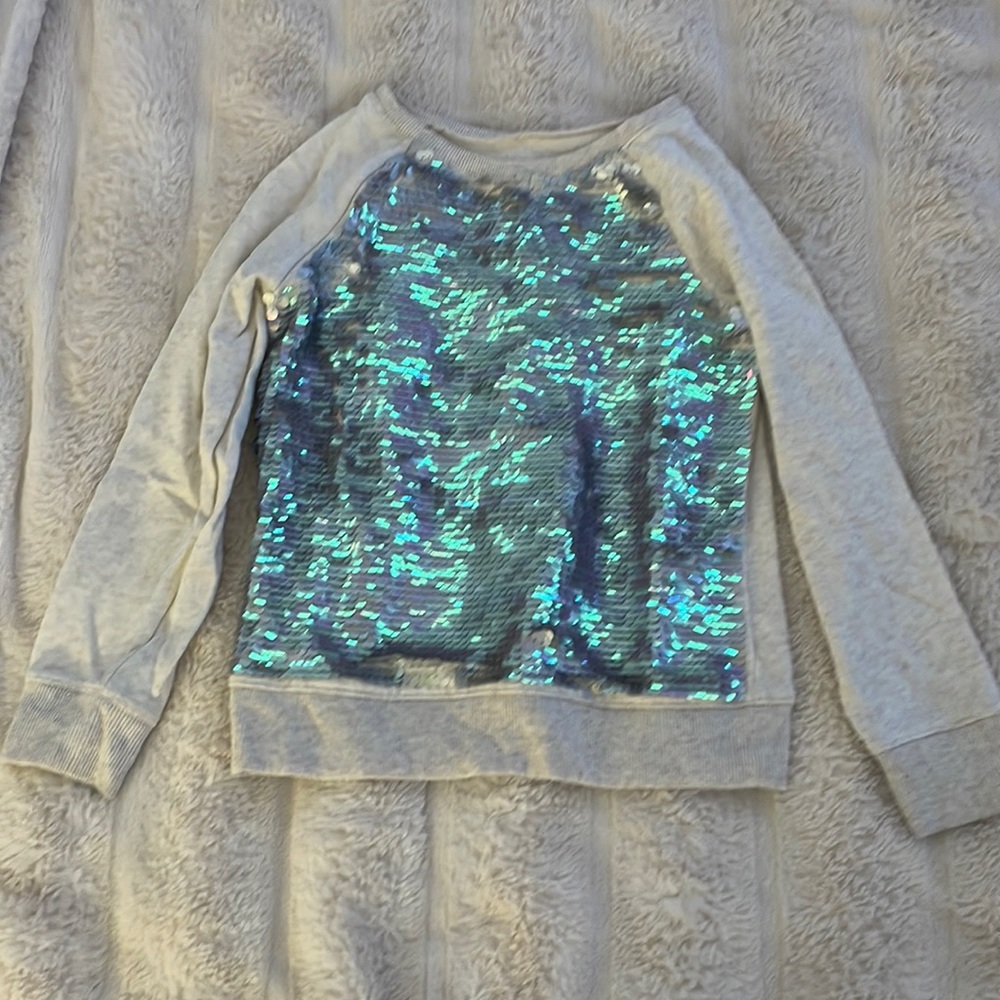 Sequence flip girls, crewneck white long sleeve